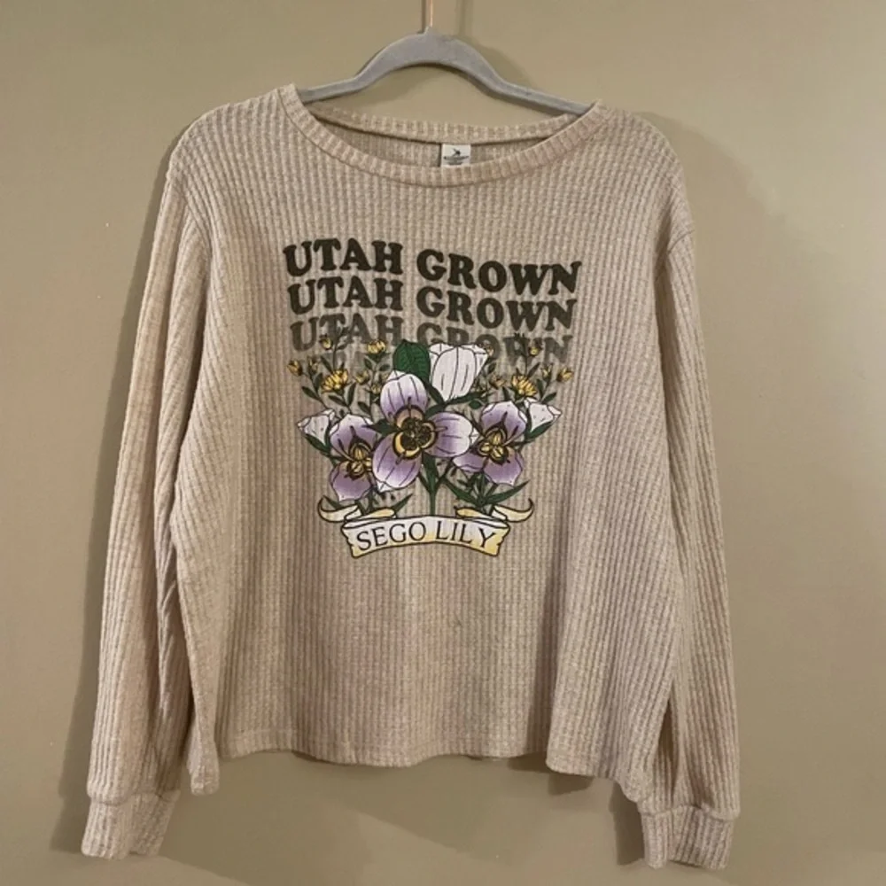 Stunner California Utah Grown Graphic & Sergo Lily Long Sleeve Top XL Beige